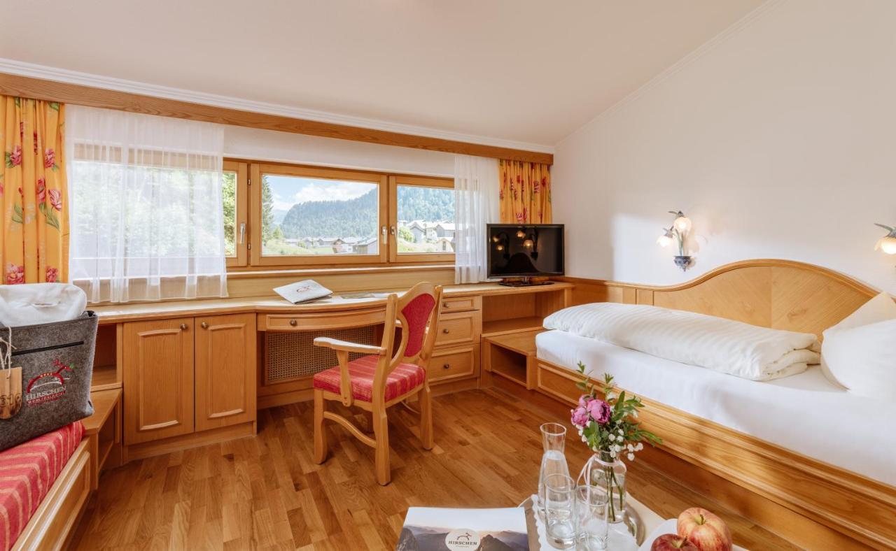 Hirschen Wohlfuehlhotel Schoppernau Exteriör bild