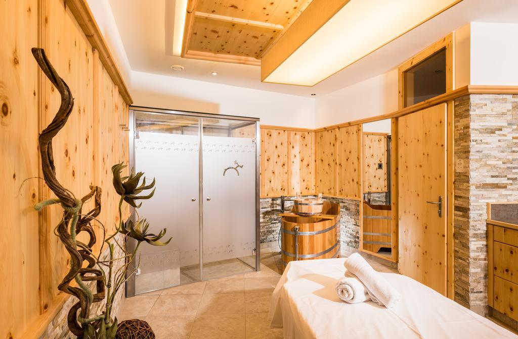 Hirschen Wohlfuehlhotel Schoppernau Exteriör bild