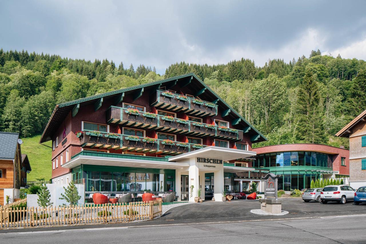 Hirschen Wohlfuehlhotel Schoppernau Exteriör bild